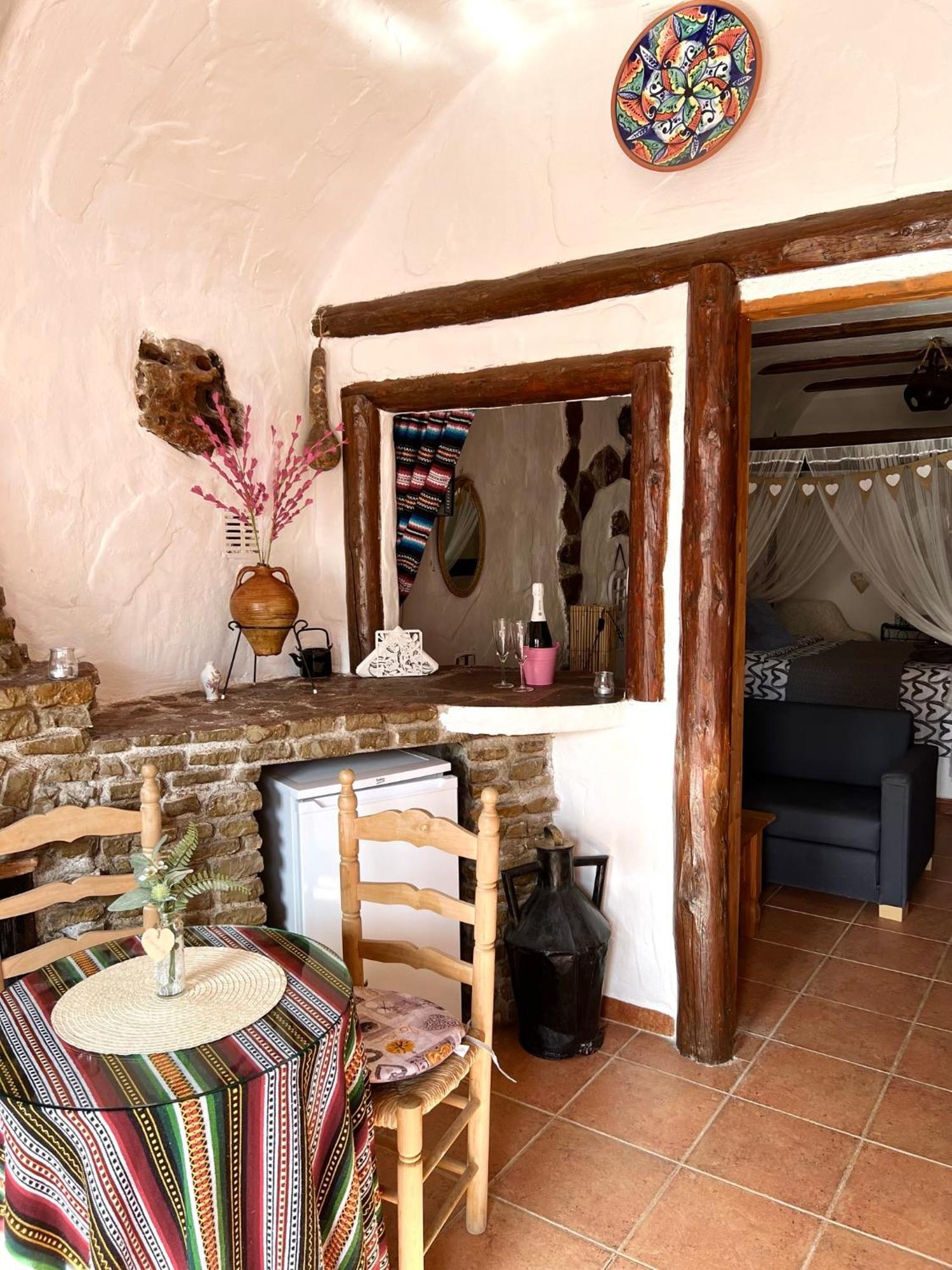 Cuevas De La Paz - Cave House Holidays Los Carriones Szoba fotó